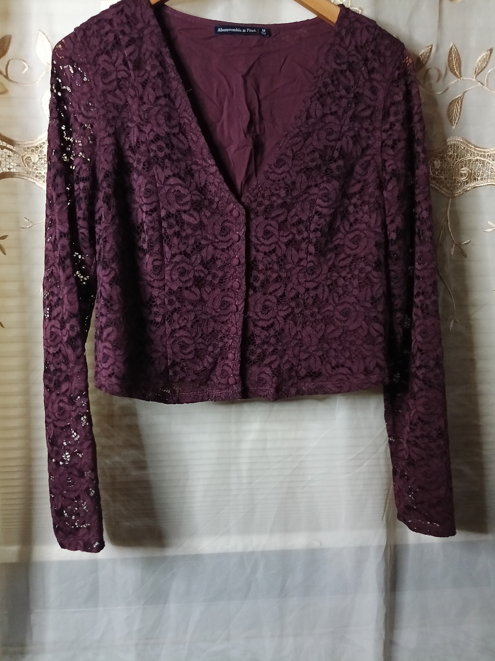 Abercrombie & Fitch Deep Plum Lace Cropped Cardigan